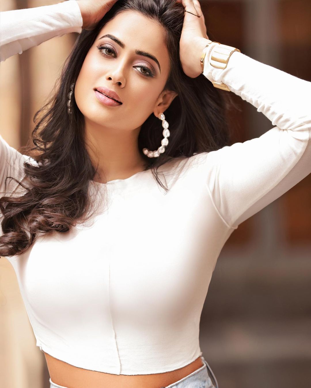 टेलीविजन एक्ट्रेस श्वेता तिवारी अपने बोल्ड अंदाज को लेकर छाई रहती हैं। श्वेता तिवारी ने जिस रॉकिंग अंदाज में अपने करियर में कमबैक है उससे उनके फैंस खूब इंप्रेस दिखाई दे रहे हैं। दूसरी प्रेग्नेंसी के बाद श्वेता तिवारी ने जिस तरह से अपनी बॉडी और लुक्स को मेंटेन किया वो जर्नी हर किसी महिला के लिए काफी इंस्पायरिंग है।