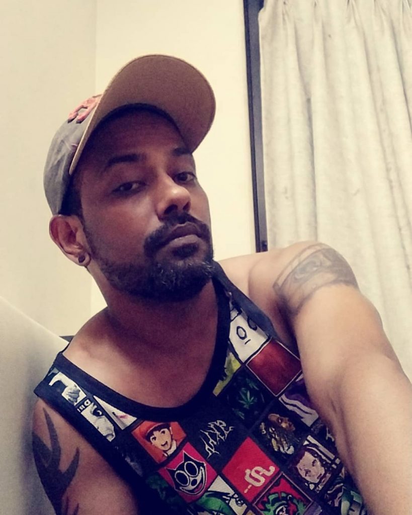धर्मेश अपने डांसिंग गुरू रेमो के बारे में बताते हुए कहते हैं। कि जब भी मुझे स्ट्रगल सताती थी, तो मैं रेमो सर को याद करता था। कि यदि वे डांस की दुनिया में अपना नाम बना सकते हैं। तो मैं क्यों नहीं।