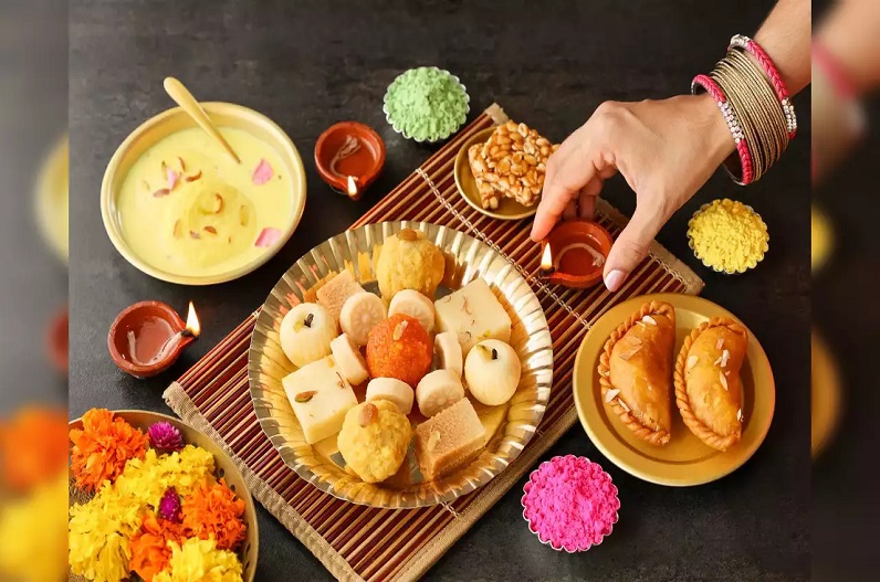 Diwali Cooking Tips: फेस्टिव सीजन में इन कुकिंग टिप्स को करें फॉलो, नहीं बढ़ेगा वजन