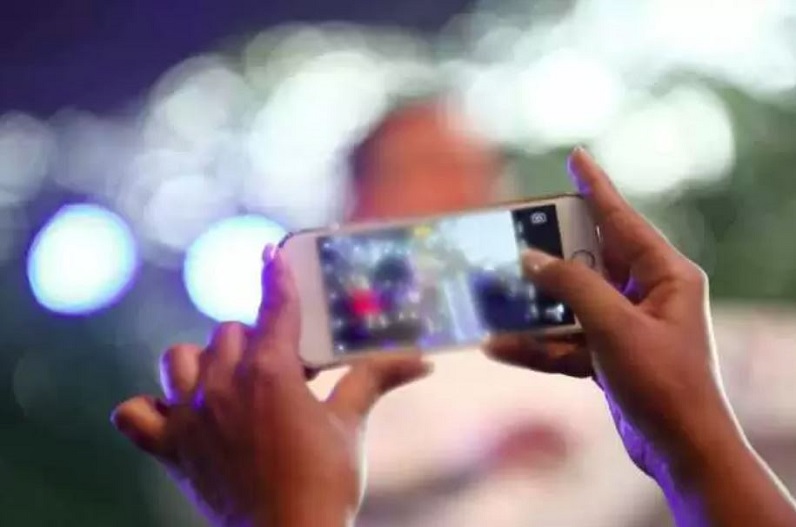 मशहूर बिजनेसमैन की रंगरलियों का खुलासा, होटल में खुलेआम लड़कियों संग कर रहे थे ऐसी हरकत, वायरल हुआ वीडियो