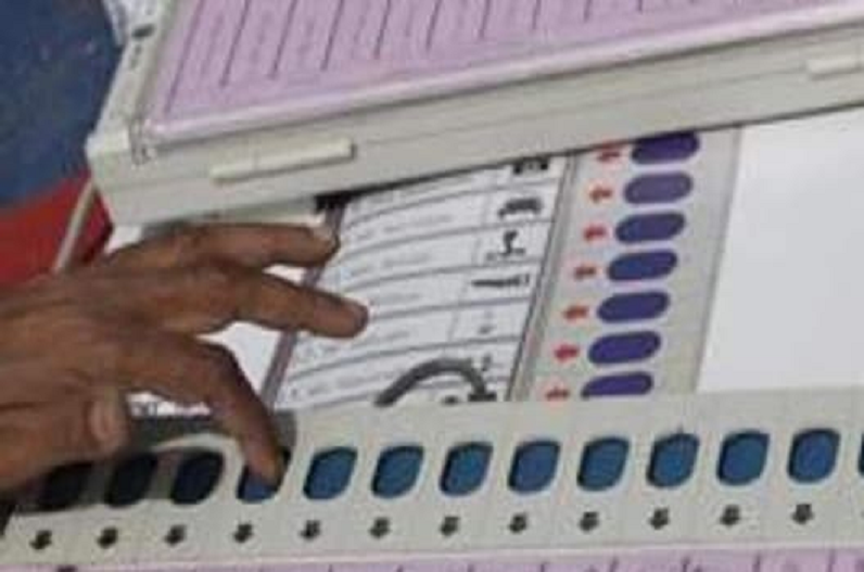 गुजरात विधानसभा चुनाव: 89 सीट के लिए 788 उम्मीदवार मैदान में, 70 महिलाएं भी हैं शामिल