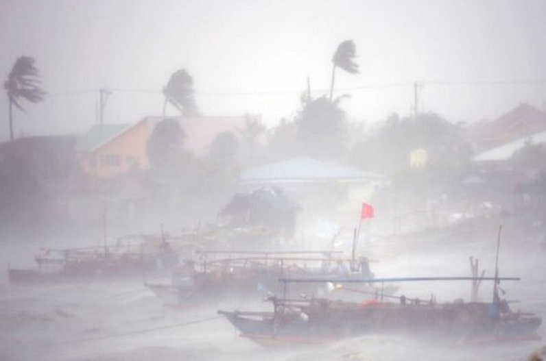 फिलीपींस में तूफान ने मचाई तबाही, मरने वालों की संख्या पहुंची 100 के करीब