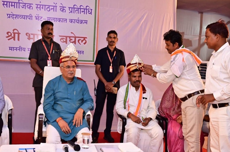 अब मुकुटधर पाण्डेय के नाम पर होगा चन्द्रपुर कॉलेज, सीएम भूपेश ने किया ऐलान