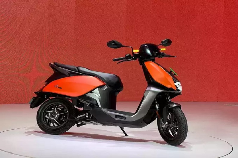 MotoCorp Launches First E-Scooter Vida V1