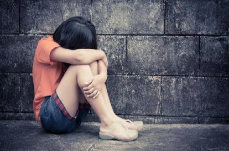 5-year-old girl raped: 5 साल की बच्ची के साथ दुष्कर्म, मौके पर पहुंची पुलिस, मेडिकल के लिए पीड़िता को अस्पताल में कराया भर्ती