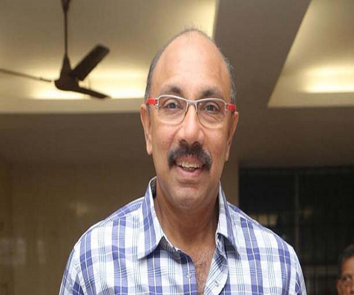 सत्यराज आने वाले समय में कमल हासन की पैन इंडिया फिल्म इंडियन 2 में दिखाई देने वाले है। जिससे काफी बड़े लेवल पर बनाया जा रहा है। 2000 के दशक के बाद बतौर लीड सत्यराज की फिल्में चलना बंद हो गई। जिसके कारण मजबूरी में उन्हें लीड से साइड कलाकार के रुप में काम करन पड़ा।