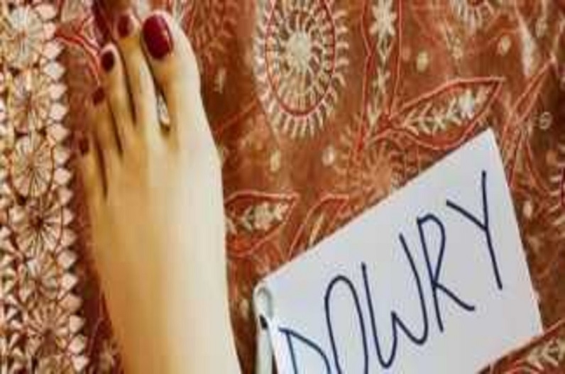 घर पर नहीं था पति, जब लौटा तो इस हालत में मिली नवविवाहिता, देखकर परिवार वालों के उड़ गए होश