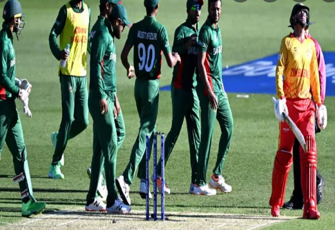 T20 World Cup: ‘नो-बॉल’ हो गयी अंतिम गेंद, अंपायर ने खिलाड़ियों को डगआउट से वापस बुलाया