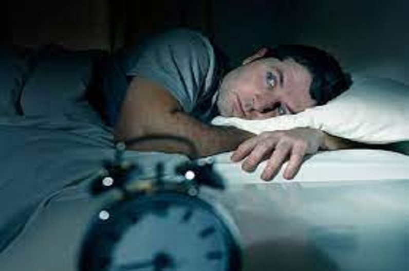 Health Sleep Diseases: देर रात तक जागने वाले सावधान! हो सकते हैं इस जानलेवा बीमारी के शिकार