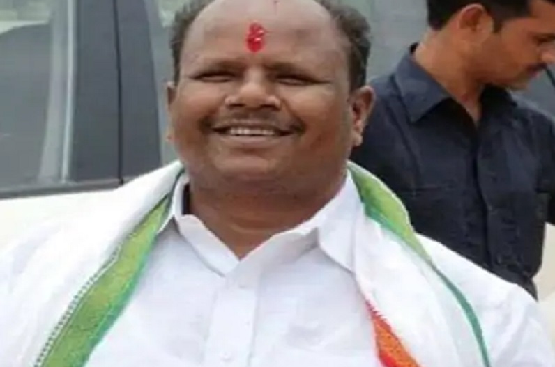 नहीं रहे विधानसभा उपाध्यक्ष मनोज मंडावी, ऐसा रहा राजनीतिक सफर