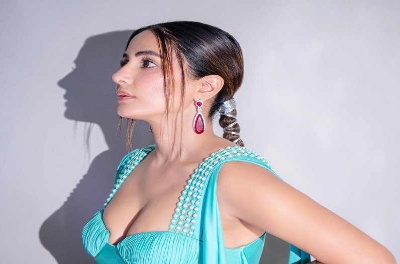 एक्ट्रेस के लेटेस्ट फोटोशूट को देख फैंस को याद आई ‘अलादीन की जैस्मिन’, देखें खूबसूरत तस्वीरें