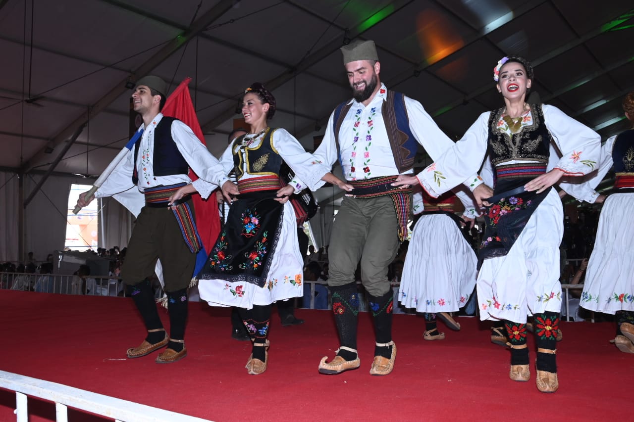 नृत्य दलों ने सामूहिक कदमताल से पिरोई अनेकता में एकता की माला, एकसार हुए पुरातन सभ्यता और संस्कृति के रंग