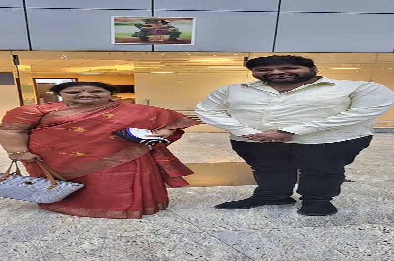 रायपुर प्रवास के दौरान डी पुरंदेश्वरी का स्वागत, आकाश विग ने की मुलाकात