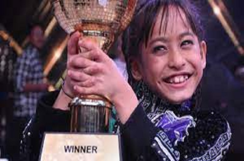 Jhalak Dikhhla Jaa 10 : 8 साल की गुंजन ने जीता शो, ट्रॉफी के साथ अपने नाम की प्राइज मनी