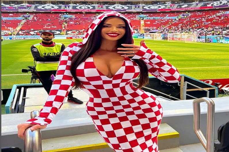 Ivana Knol arrived in checkerboard dress to support the teams participating in the FIFA World Cup