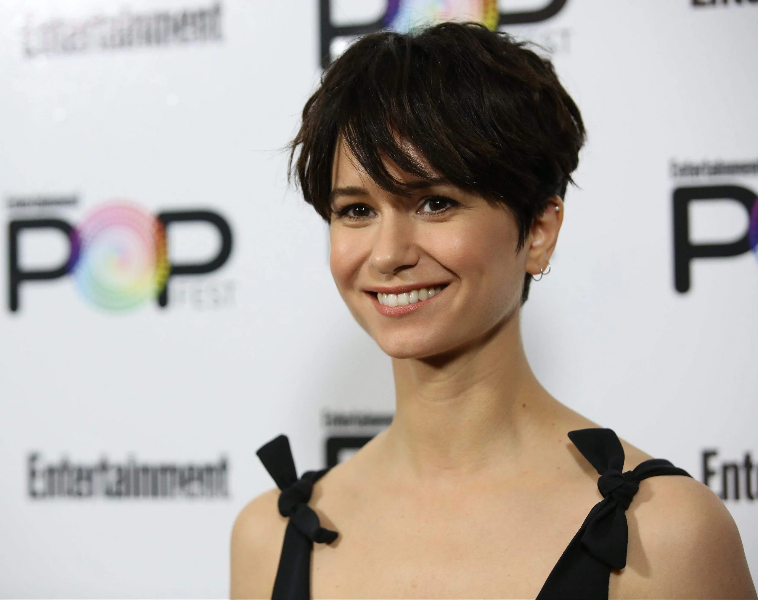 Katherine Waterston: Images, bio, birth, boyfriend, movies and web series |