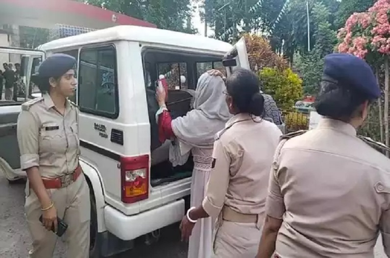 पुलिस ने पाकिस्तानी महिला को किया गिरफ्तार, बिना इजाजत के रह रही थी छिपकर, ये बड़ा कांड करने का था प्लान