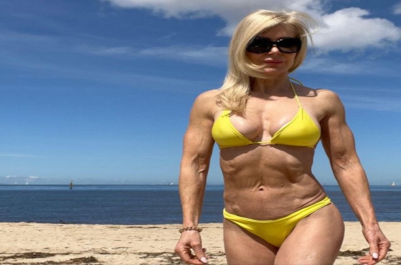 Bodybuilder Grandma Leslie's bold style seen in bikini at the age of 64