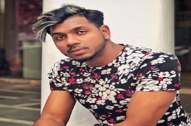 रैपर King के कार्यक्रम में जमकर हंगामा, नाराज फैंस ने फेंकी बॉटल और कुर्सियां…