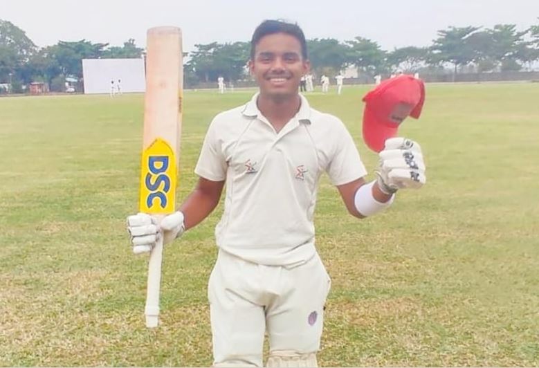 इस भारतीय क्रिकेटर ने रचा इतिहास, वनडे मैच में खेली 407 रनों की विशाल पारी, 24 छक्के और 48 चौके लगाए