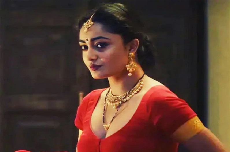 कपड़े उतारकर ऐसा काम कर रही थी आश्रम की बबीता, धोखे से वायरल हो गया वीडियो