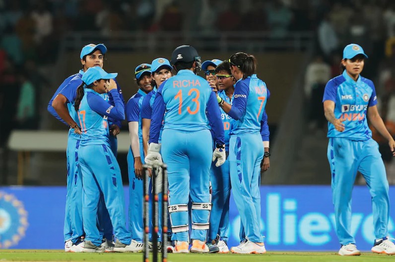 Ind W vs Aus W, 3rd T20 :  बुधवार को खेला जाएगा भारत-ऑस्ट्रेलिया के बीच तीसरा T20 मैच, प्लेइंग-11 में इस प्लेयर को मिल सकता है मौका, जानें कहां देख सकते है मैच