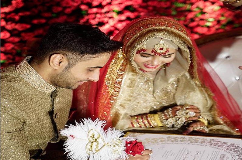 फिल्म इंडस्ट्री छोड़ने के बाद इस एक्ट्रेस ने रचाई शादी, बताया हिजाब पहन कैसे बनी दुल्हन