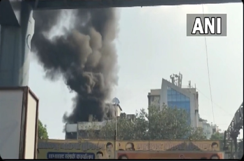 Fire breaks out near Parekh Hospital in Mumbai