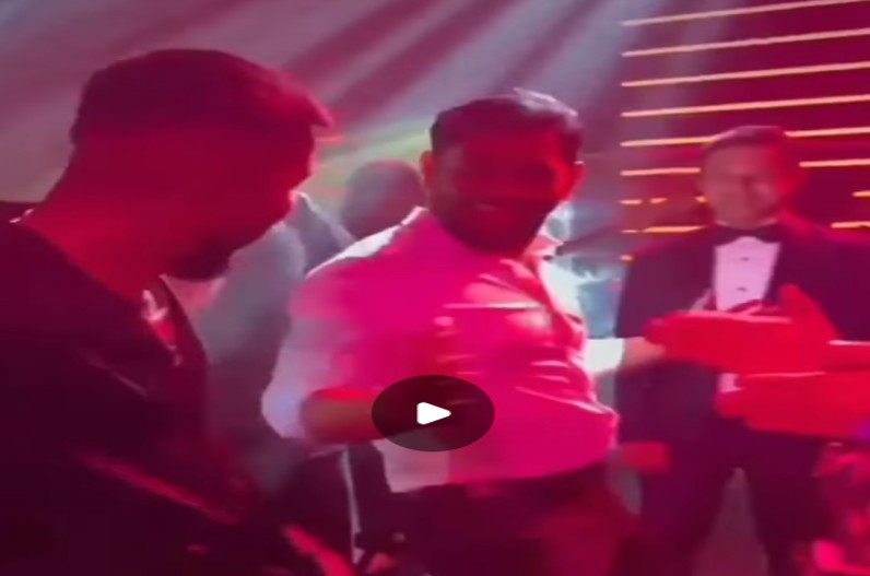 MS Dhoni Dance video viral