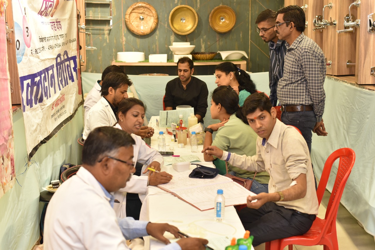 मॉडल ब्लड बैंक के सहयोग से आयोजित इस शिविर को डॉ. मनोज लांजेवार ने आशा से कहीं अधिक सफल बताया। शिविर में कृष्णा सिंधु चेरिटेबल ट्रस्ट - थैलेसिमिया यूनिट के गुरमुख आहूजा और मंजीत सिंह आहूजा का उल्लेखनीय सहयोग रहा।