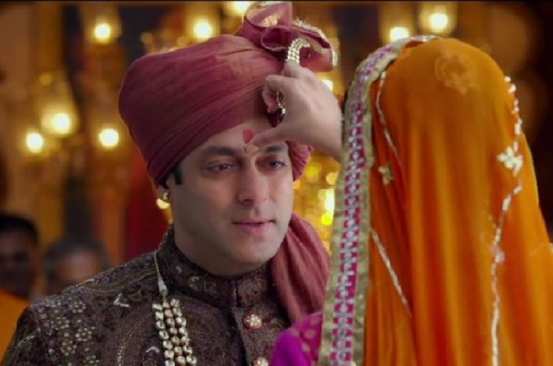 सलमान खान ने चुपके से कर ली सगाई! रिंग के साथ तस्वीर हो रही वायरल, जानें कौन है दुल्हन?