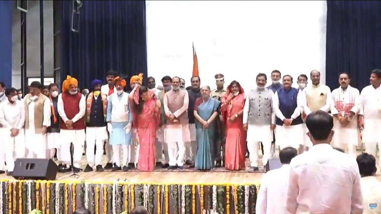 MP BJP Latest News: MP की BJP में किसी भी समय हो सकता है बड़ा उलटफेर, लगेगा संगठन से सरकार तक काट-छांट का फॉर्मूला #NindakNiyre: MP BJP Government Feedback & Internal Review