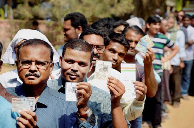 Gujarat assembly election 2022 : गुजरात विधानसभा चुनाव में पिछली बार से कम हुई वोटिंग, पहले चरण में 60 फीसदी मतदान, जानें कहां-कितने प्रतिशत हुई Voting