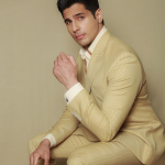 मिशन मजनू फिल्म में सिद्धार्थ फिर से एक सैनिक की भूमिका मे दिखेंगे। इसस पहले सिद्धार्थ मल्होत्रा शेरशाह जैसी फिल्म में नजर आ चुके है।