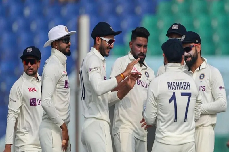 Ind Vs Ban 1st Test Day 2 Score : कुलदीप और सिराज की गेंदबाजी के आगे बांग्लादेश के बल्लेबाजों ने टेके घुटने,  दूसरे दिन बांग्लादेश 271 रनों से पीछे
