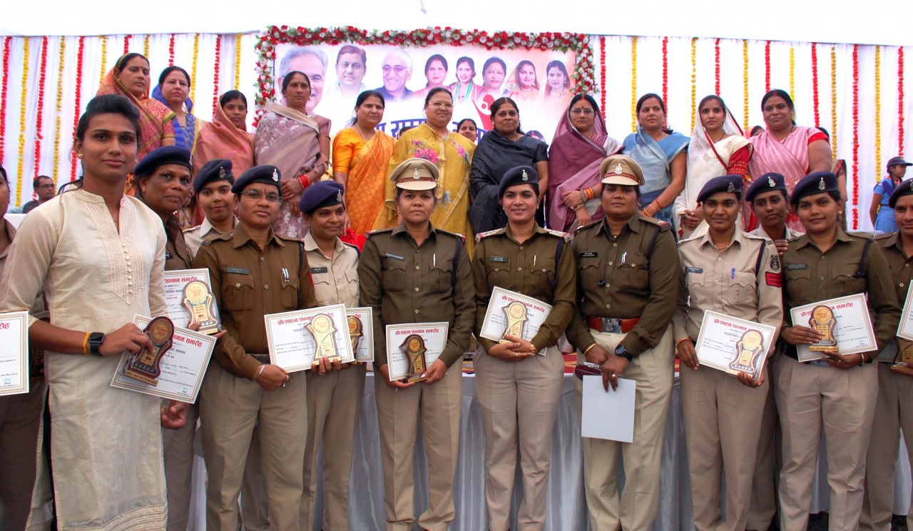 महिलाओं के सशक्तिकरण में छत्तीसगढ़ है आगे, मंत्री अनिला भेड़िया ने की सीएम की तारीफ