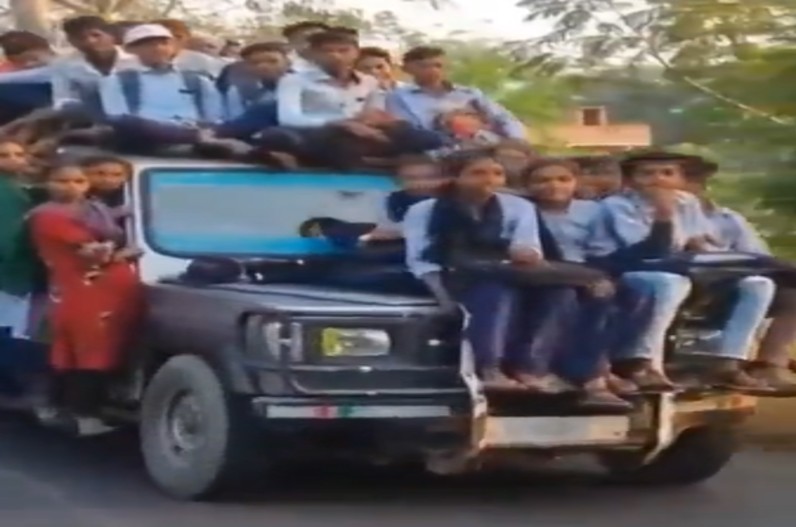 student crowd in jeep viral video