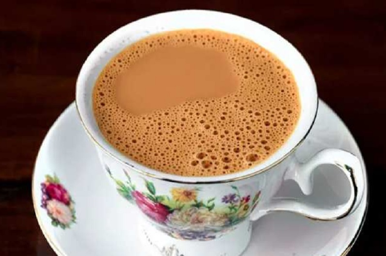 ज्यादा चाय पीने वाले हो जाएं सावधान, होते हैं ये बड़े नुकसान, जा सकती है जान…