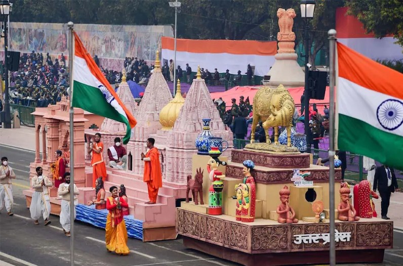 26 जनवरी गणतंत्र दिवस परेड में नहीं ले जा सकते ये वस्तुएं, दिल्ली पुलिस ने जारी की गाइडलाइंस