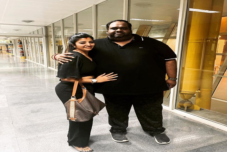 मेरे जीवन का आठवां अजूबा है ‘मेरी वाइफ’, एक्ट्रेस से शादी के चार महीने बाद बोले डायरेक्टर पति