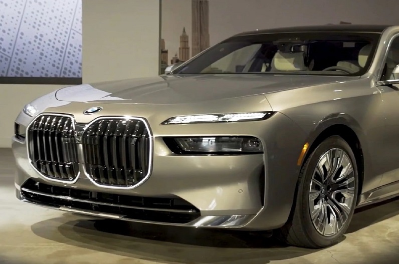 BMW 7 Series will be launched on January 31