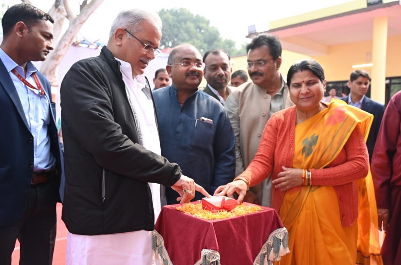 मुख्यमंत्री बघेल ने बिलासपुर जिले को दी अनेकों सौगात, तखतपुर विधानसभा क्षेत्र में 73 करोड़ रूपए से अधिक के विभिन्न विकास कार्यों का किया लोकर्पण