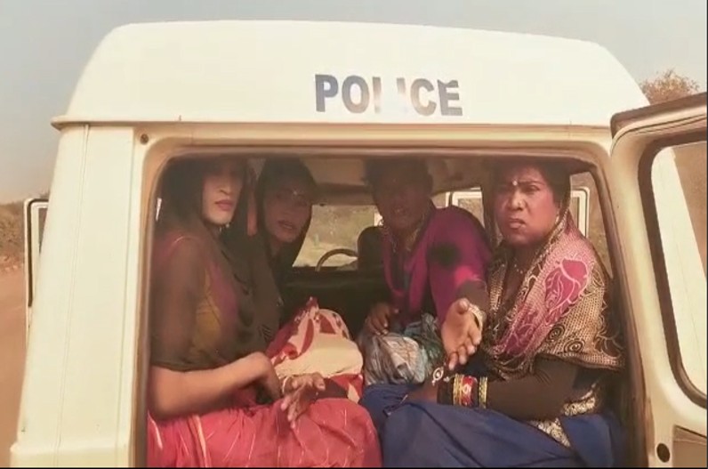 हाइवे पर ऐसा काम कर रहे थे किन्नर, पुलिस ने चारों को रंगे हाथ पकड़ा, पूछताछ जारी