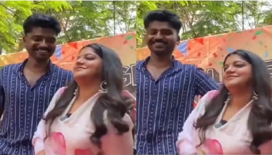 स्टूडेंट करने लगा जकड़ने की कोशिश, खुद को दूर करने लगी यह खूबसूरत अभिनेत्री, वीडियो हुआ वायरल, आप भी देखें