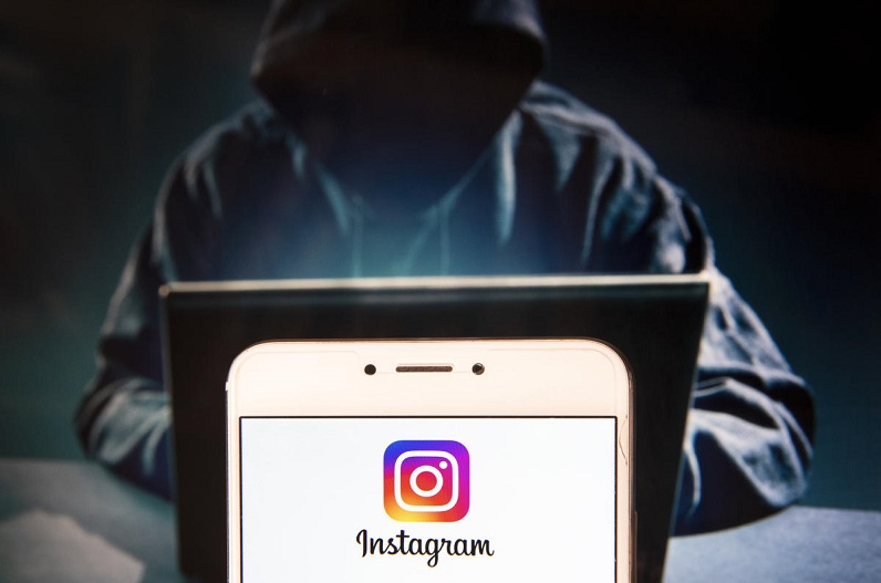 woman loses rs 5 lakh after applying for job through instagram