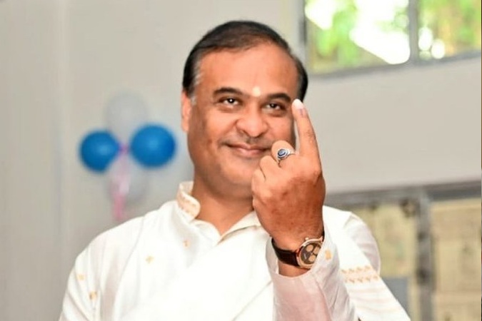 असम के मुख्यमंत्री हिमंत बिस्वा सरमा का बड़ा दावा, कहा ‘नहीं जानता शाहरूख खान को, पर उन्होंने फोन लगाकर की थी बात’