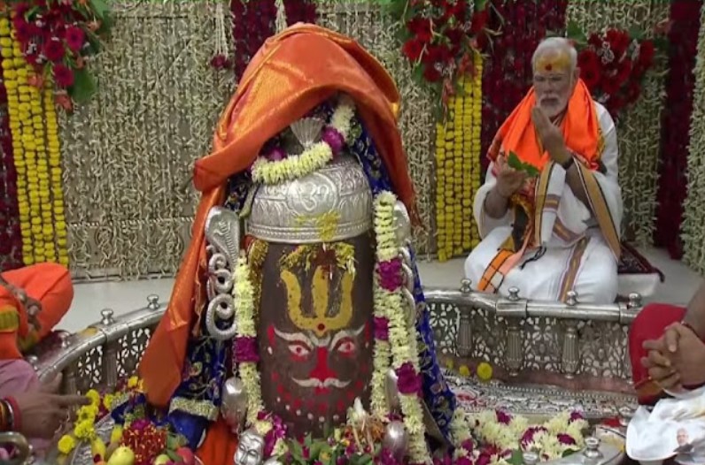 शनि पड़ा पीएम मोदी के पीछे, छोड़ना पड़ सकता है बाबा विश्वनाथ का धाम, लड़ सकते हैं इस सीट से