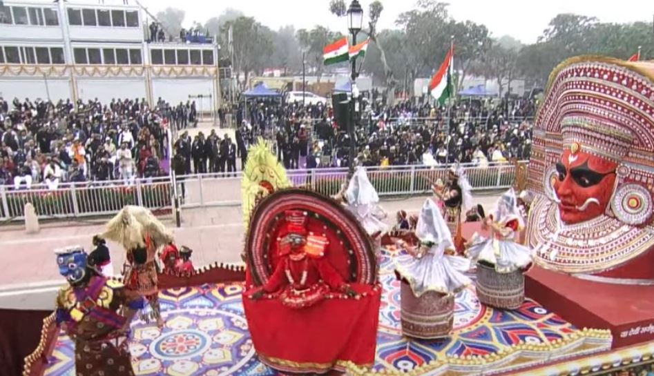 दिल्ली: गणतंत्र दिवस के अवसर पर कर्तव्य पथ पर संस्कृति मंत्रालय द्वारा 'शक्ति रूपेण संस्थिता' विषय पर झांकी प्रस्तुत की गई।