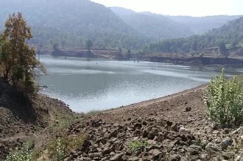 The reservoir built at a cost of 21 crores to benefit the tribals and farmers is of no use