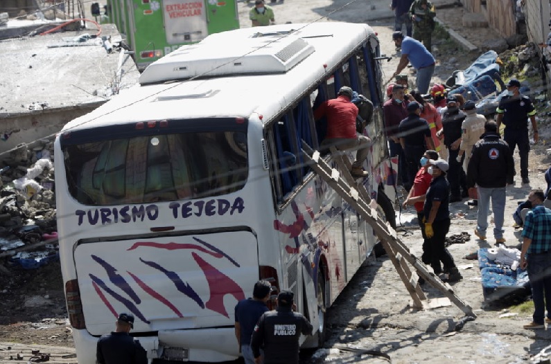 Big road accident in mexico